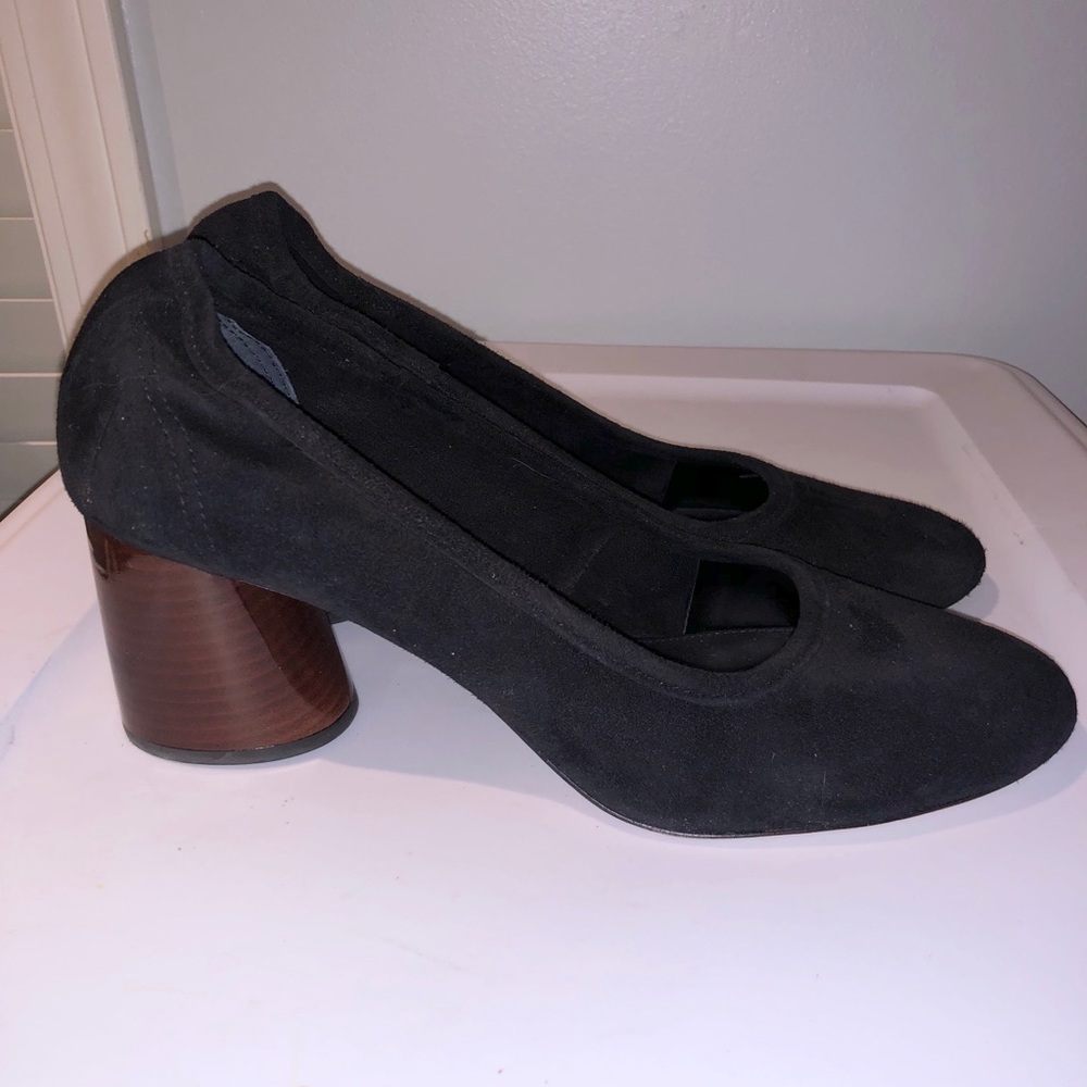 Antonio Melani black suede block heel 10